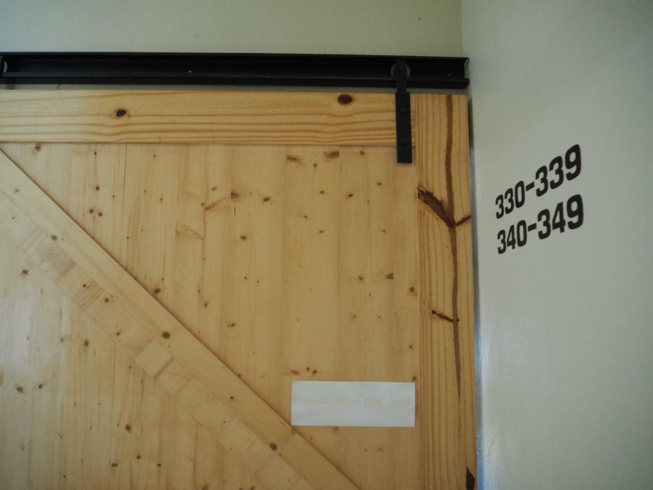 Fin Hostel Co Working Ката-Бич Экстерьер фото